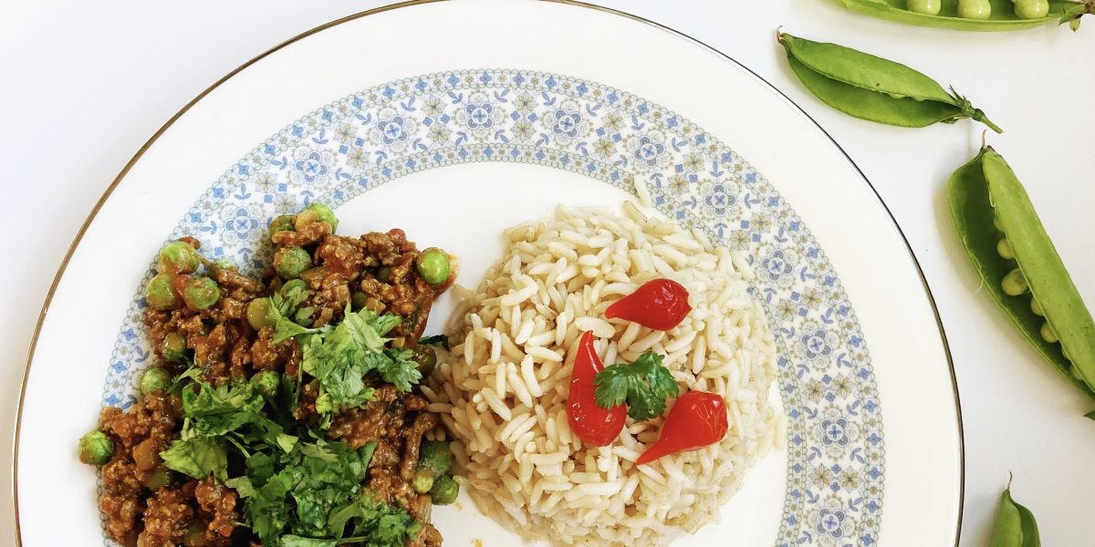 An easy recipe for a tasty Beef Keema Curry with peas