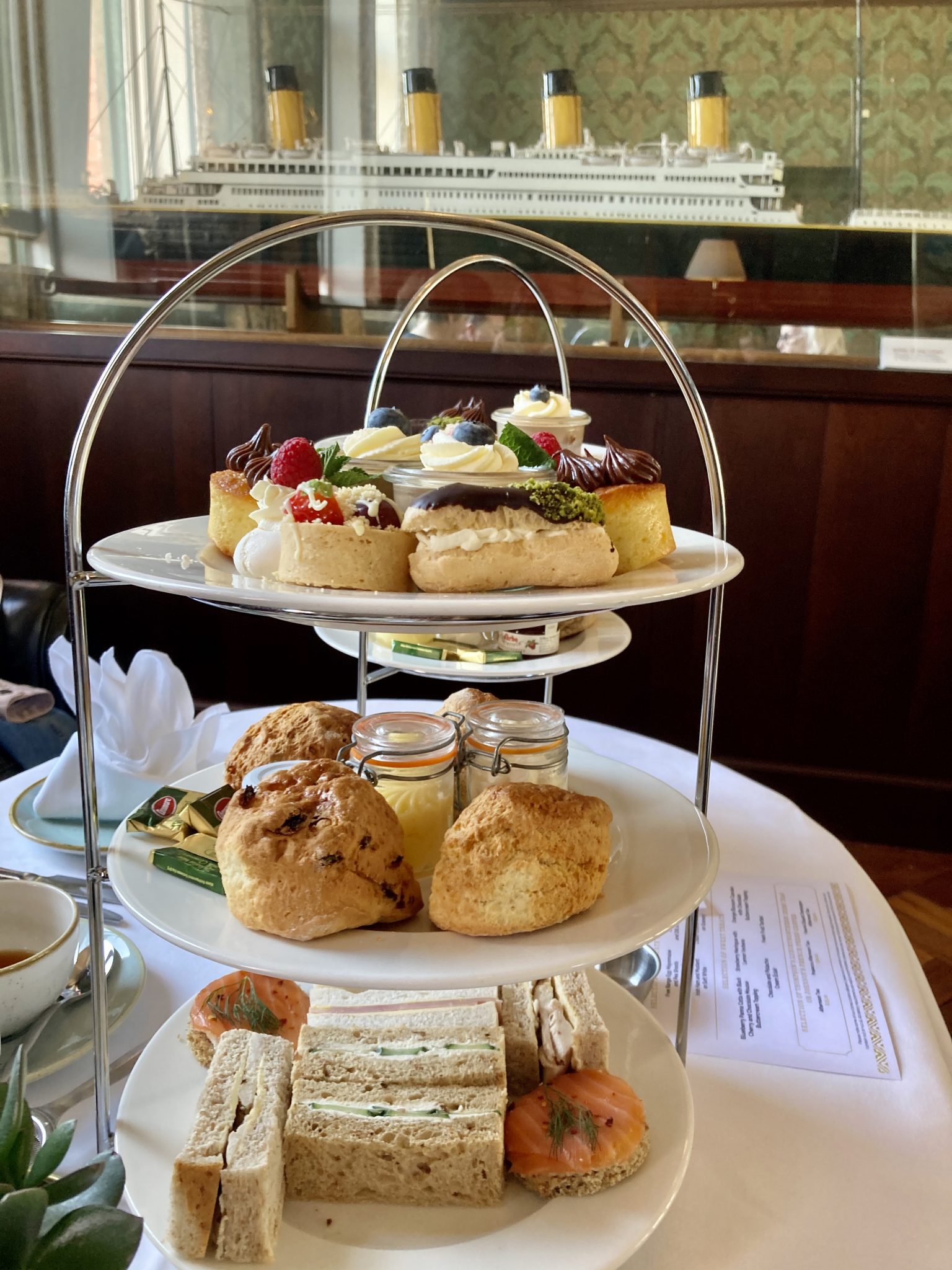 afternoon-tea-in-the-titanic-hotel-belfast-eating-ideas